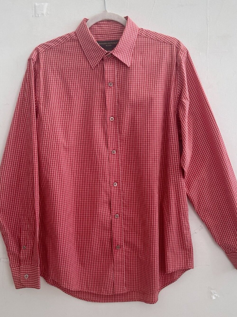 NEW Banana Republic men’s button Shirt MEDIUM Brick Relaxed Fit Long Sleeve